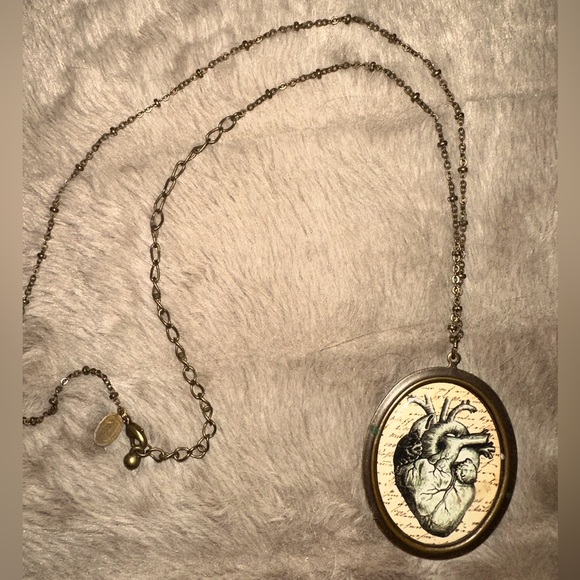 Anatomical Heart Necklace - Picture 1 of 1